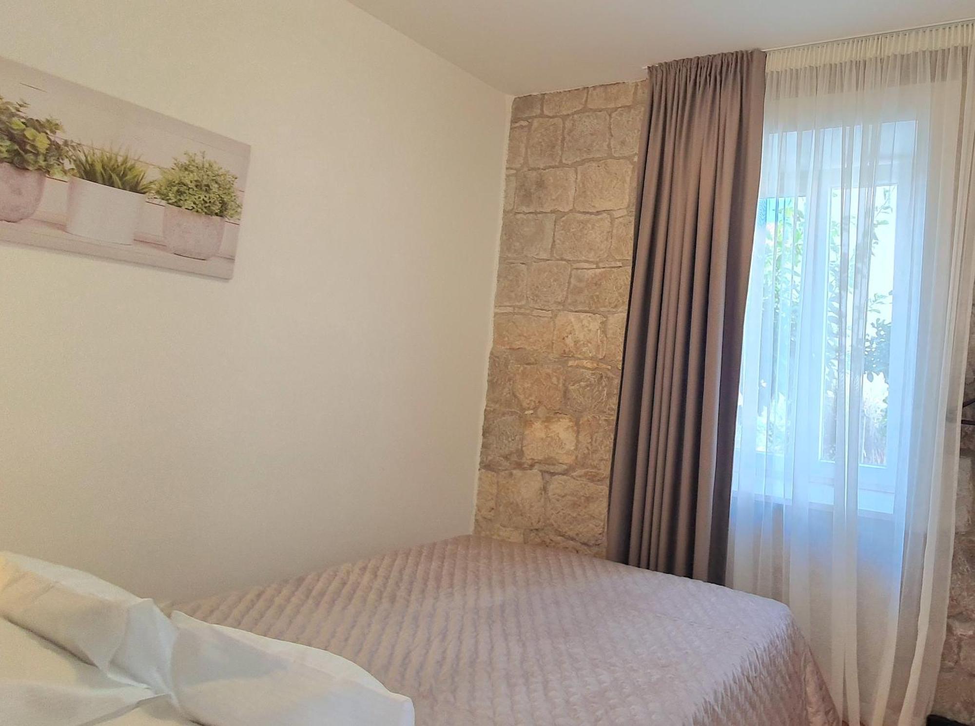 Heritage Stone Wall Split Rum bild